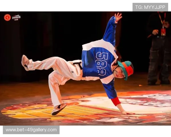 足球球星与普通人的差距：从天赋到努力的多维度分析与对比